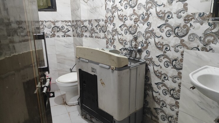 Team Area, gadaipur 3 Bedroom 1200 Sq.Ft. Builder Floor In Gadaipur Delhi 9081812