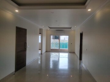 Building Lobby in 2 BHK Builder Floor at Central Park Flower Valley Aqua Front Towers, Sohna Sector 33 – for Rent