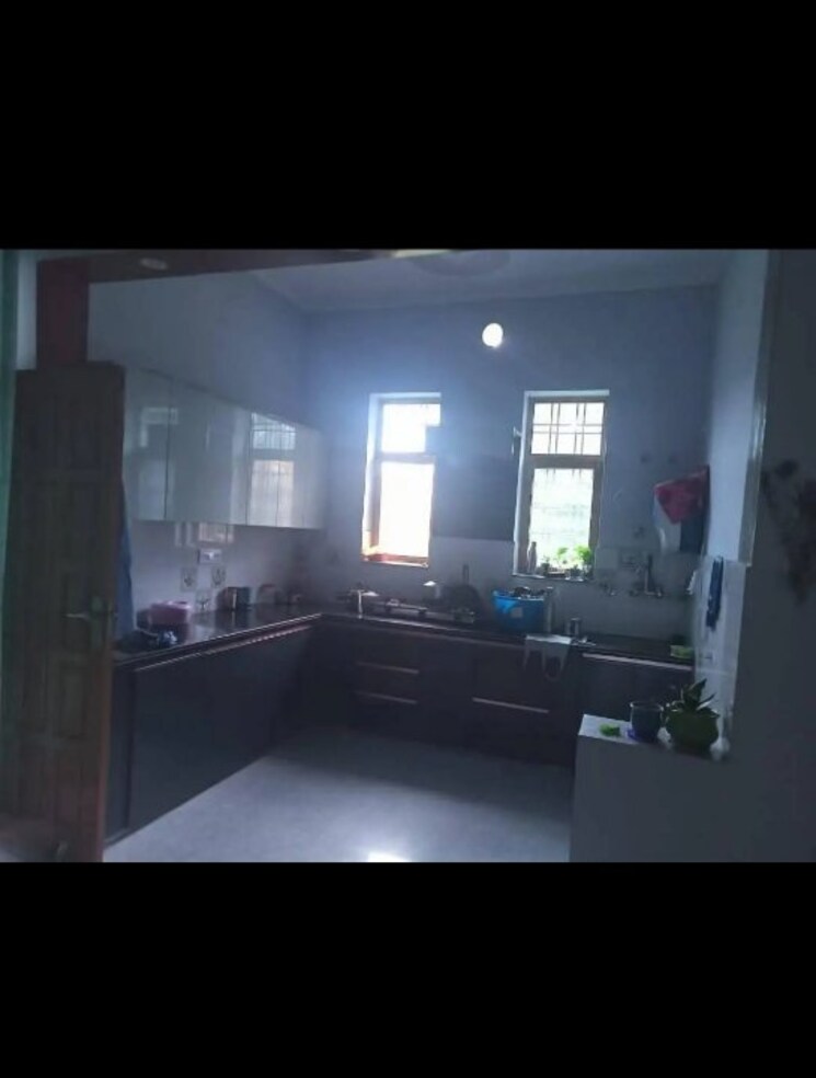 Kitchen, clement town 6+ Bedroom 151 Sq.Yd. Independent House In Clement Town Dehradun 9081445
