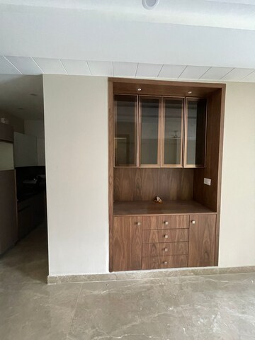 Room in 3 BHK Builder Floor at Janakpuri – for Rent
