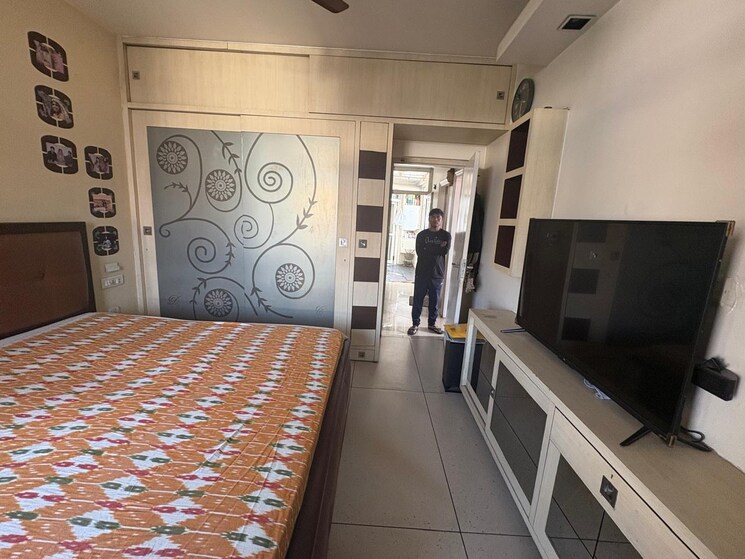 Balcony, purvanchal-silver-city 2.5 Bedroom 1135 Sq.Ft. Apartment In Sector 93 Noida 9081856