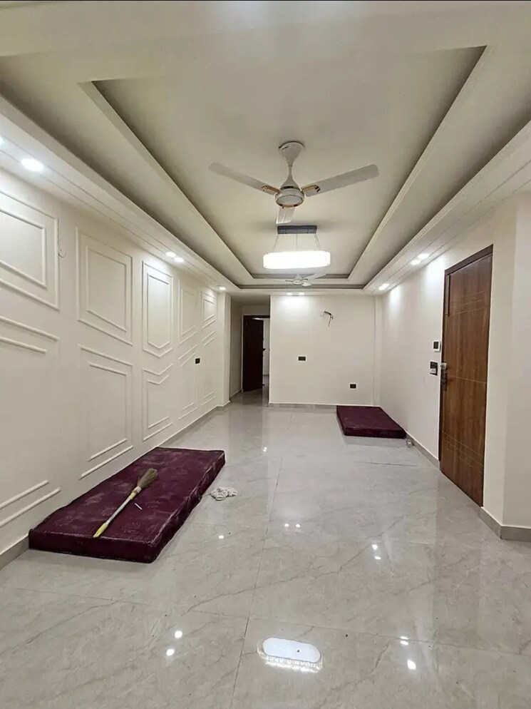 Room, saket 3 Bedroom 1800 Sq.Ft. Builder Floor In Saket Delhi 9081863