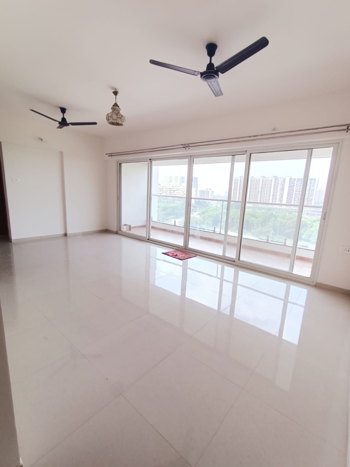 3.5 BHK + Servant Room,Extra Room 2200 Sq.Ft. Apartment in Marvel Brisa