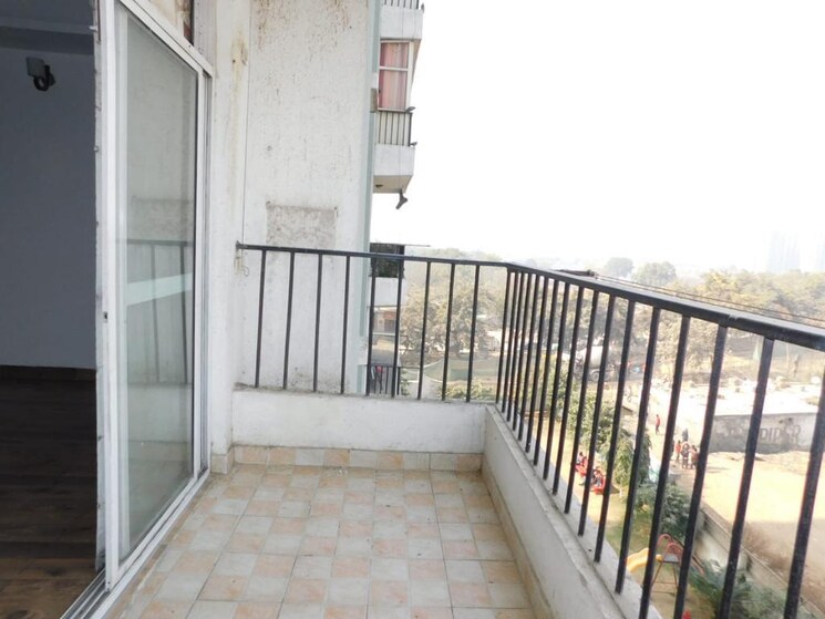 Balcony, vasundhara sector 4 2 Bedroom 870 Sq.Ft. Apartment In Vasundhara Sector 4 Ghaziabad 9081888