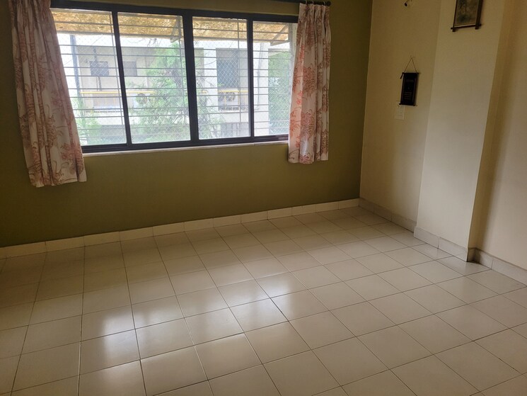 Bedroom, novelty-classic 3 Bedroom 1450 Sq.Ft. Apartment In Senapati Bapat Road Pune 9081885