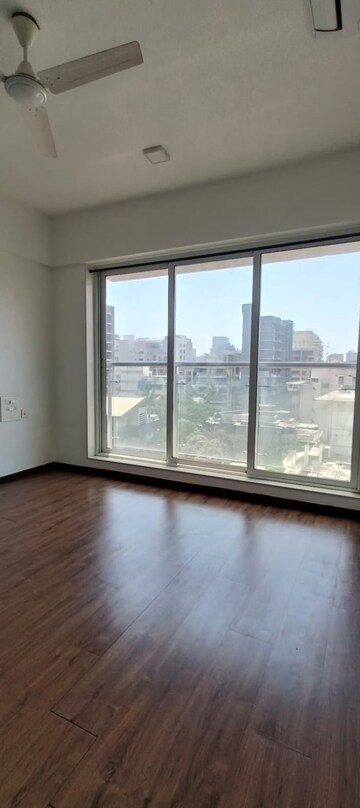 Room in 2 BHK Apartment at Hiranimanthan Shree Ganesh Krupa CHS, Kurla East – for Rent