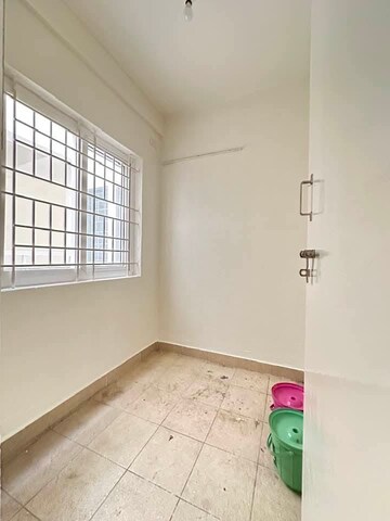 Room in 2 BHK Builder Floor at Hsr Layout – for Rent
