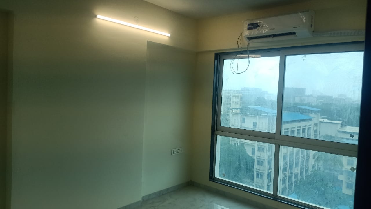1 BHK + Study Room Apartment For Rent in Hirani Skyview Castle