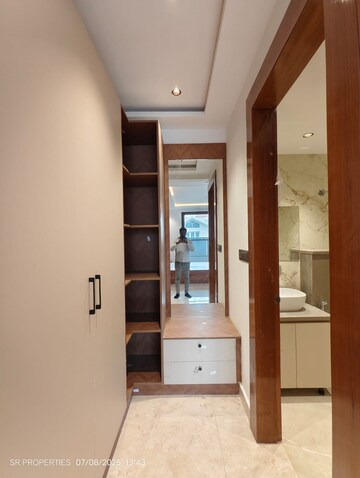Building Lobby in 3 BHK Builder Floor at Hsr Layout – for Rent