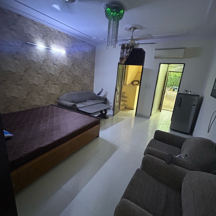 Bedroom, lajpat nagar i 1 Bedroom 450 Sq.Ft. Builder Floor In Lajpat Nagar I Delhi 9081978