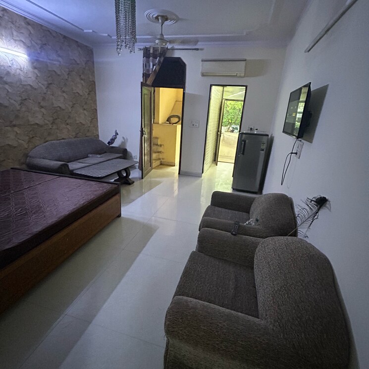 Bedroom, lajpat nagar i 1 Bedroom 450 Sq.Ft. Builder Floor In Lajpat Nagar I Delhi 9081978