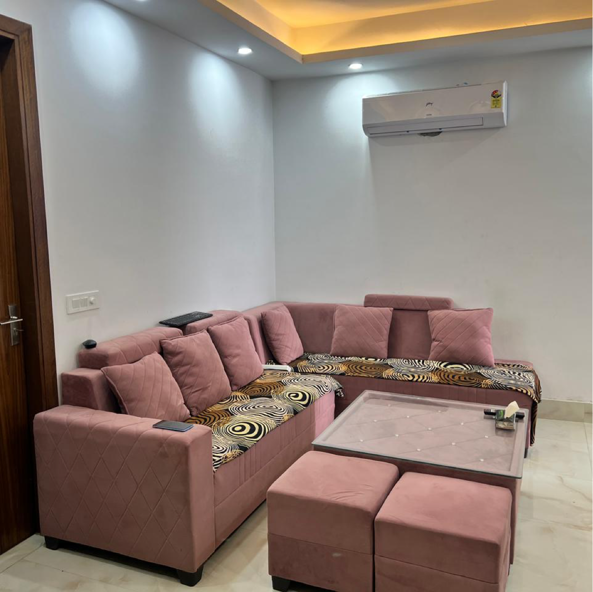 3 BHK + Pooja Room Builder Floor For Rent in Freedom Fighters Enclave
