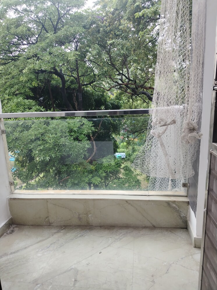 Balcony, boutique-residential-apartments-c-220 2 Bedroom 1000 Sq.Ft. Apartment In Malviya Nagar Delhi 9082000