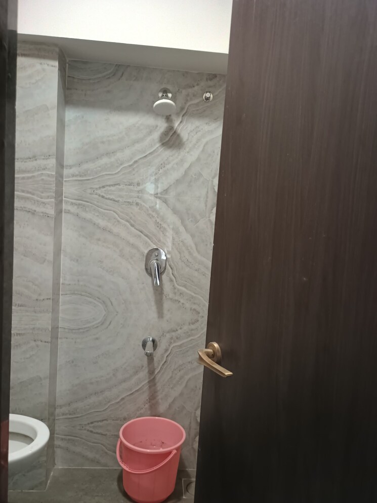 Bathroom, paradigm-el-signora 2 Bedroom 779 Sq.Ft. Apartment In Jogeshwari West Mumbai 9082011