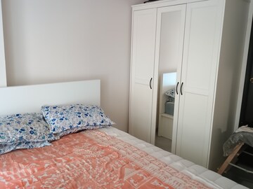 Bedroom in 2 BHK Apartment at Paradigm El Signora, Jogeshwari West – for Rent