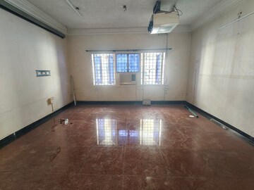 Room in  Showroom at Ashok Nagar – for Rent