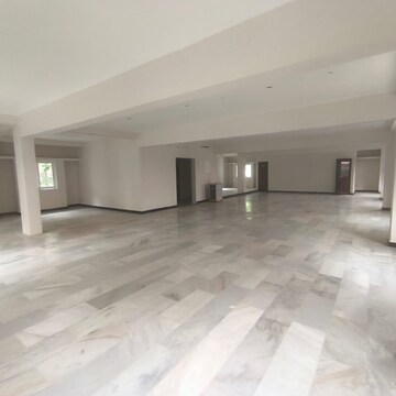 Room in  Showroom at Thyagaraya Nagar – for Rent