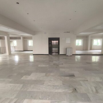 Parking in  Showroom at Thyagaraya Nagar – for Rent