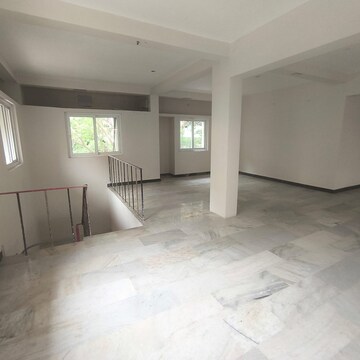 Room in  Showroom at Thyagaraya Nagar – for Rent