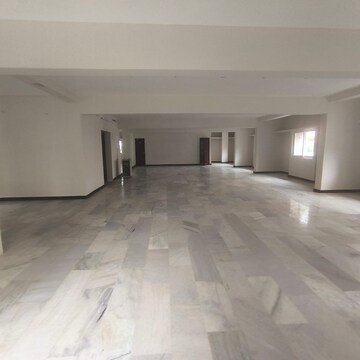 Room in  Showroom at Thyagaraya Nagar – for Rent