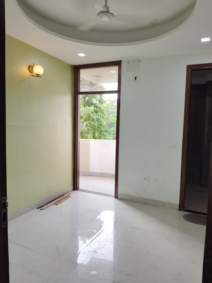 Room, khirki extension 1 Bedroom 500 Sq.Ft. Apartment In Khirki Extension Delhi 9082039
