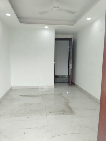 Room in 1 BHK Apartment at Khirki Extension – for Rent