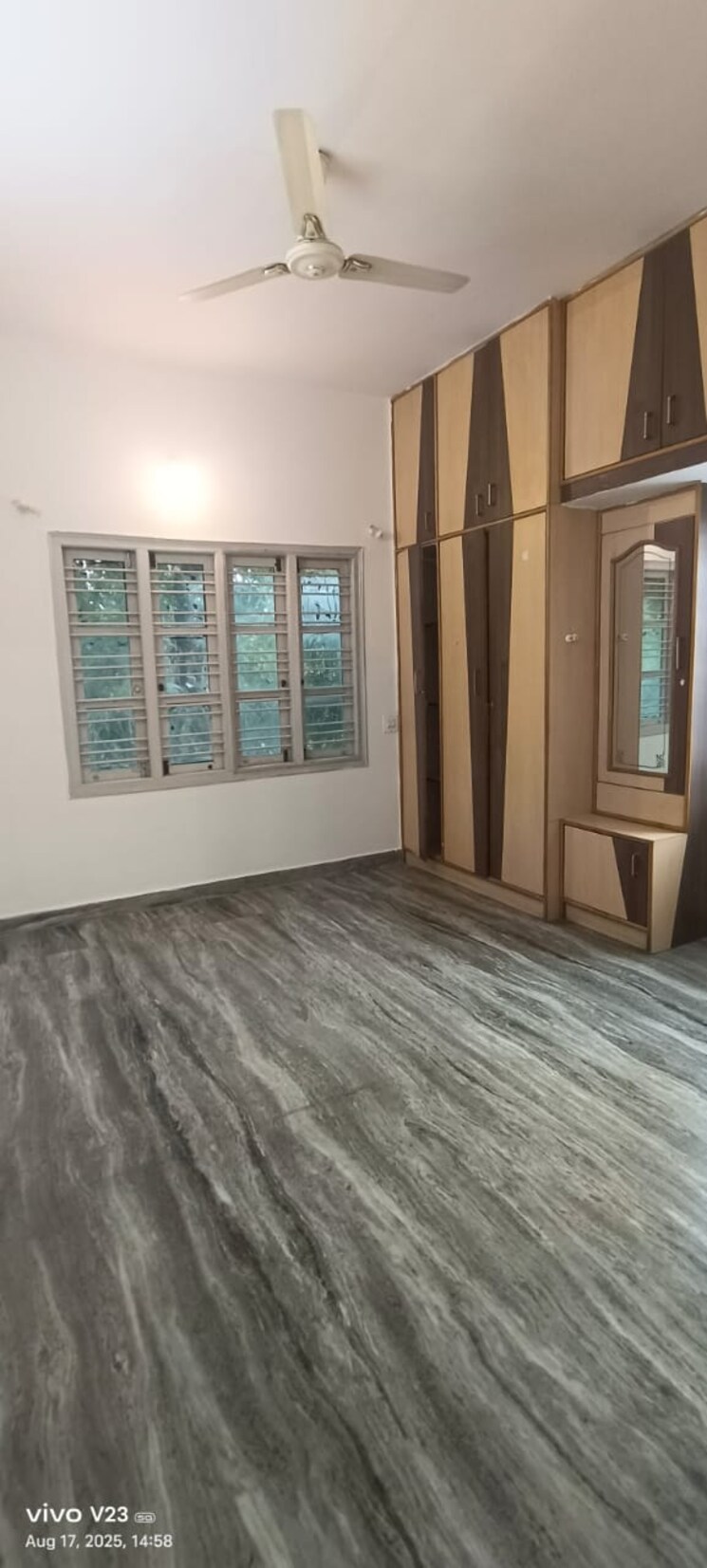 Room, hsr layout 2 Bedroom 1200 Sq.Ft. Builder Floor In Hsr Layout Bangalore 9082040