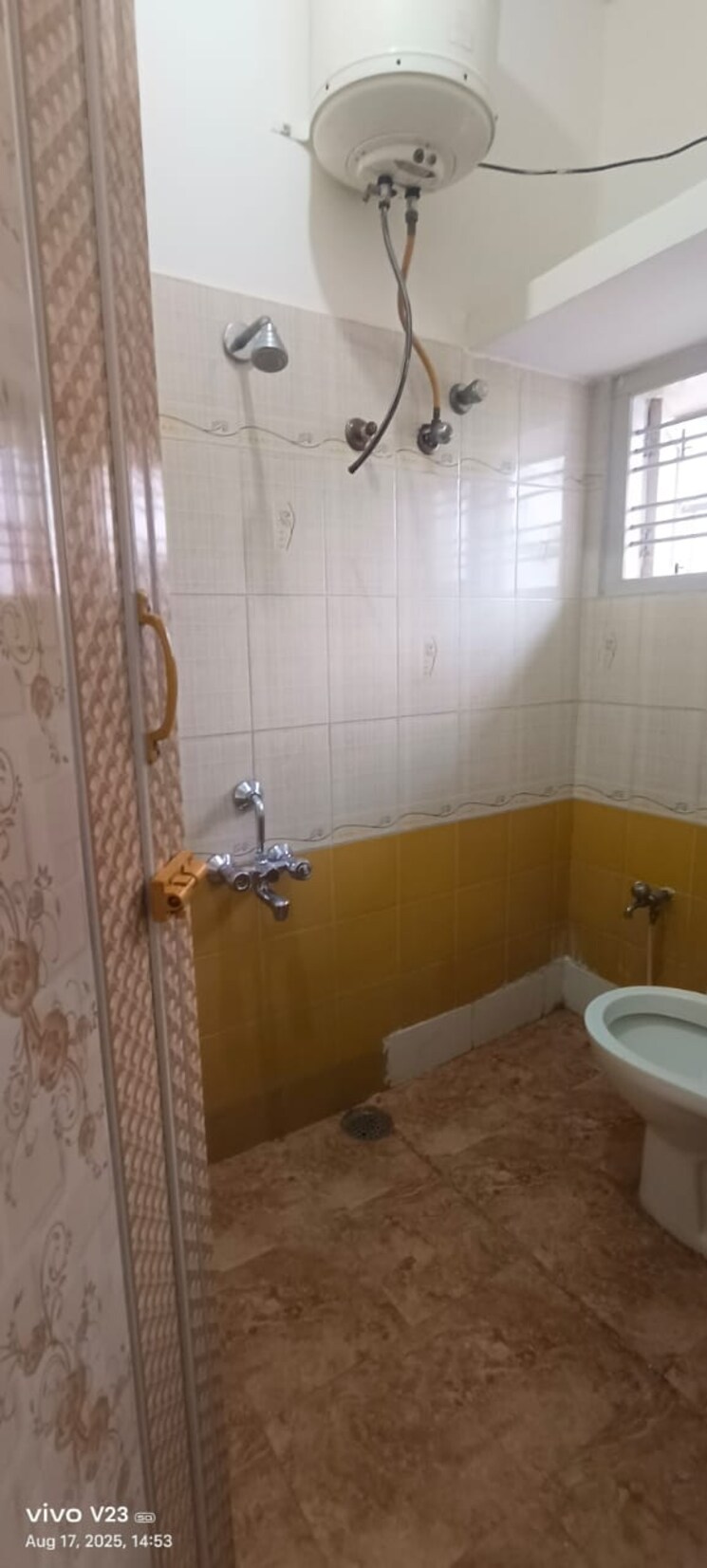 Bathroom, hsr layout 2 Bedroom 1200 Sq.Ft. Builder Floor In Hsr Layout Bangalore 9082040