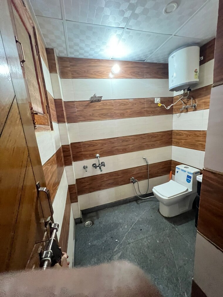 Kitchen, amrapali-village-ii 2.5 Bedroom 1425 Sq.Ft. Apartment In Nyay Khand Ghaziabad 9082074