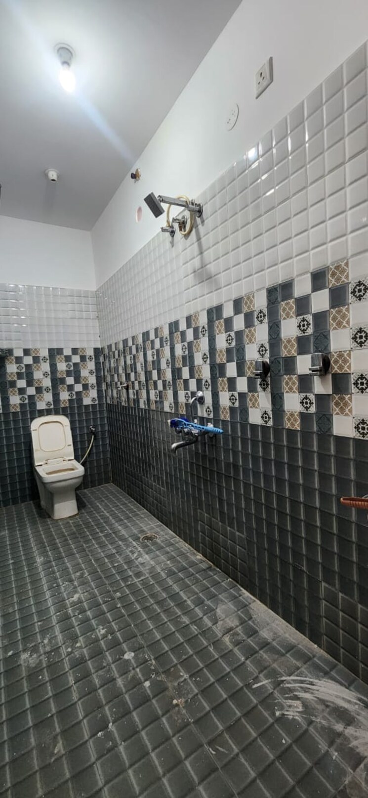 Balcony, iti layout 3 Bedroom 1600 Sq.Ft. Builder Floor In Iti Layout Bangalore 9082089