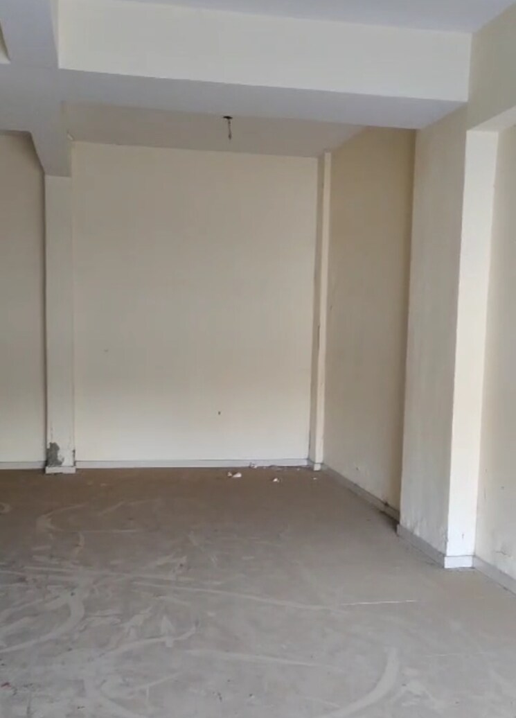 Room, nalasopara west Commercial Shop 1200 Sq.Ft. In Nalasopara West Palghar 9082087