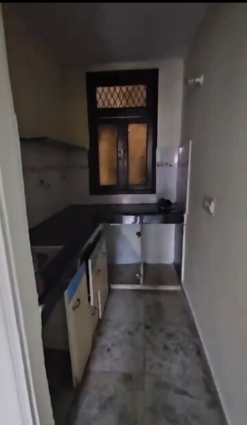 Kitchen in 2.5 BHK Builder Floor at Mayur Vihar Phase 1 – for Rent