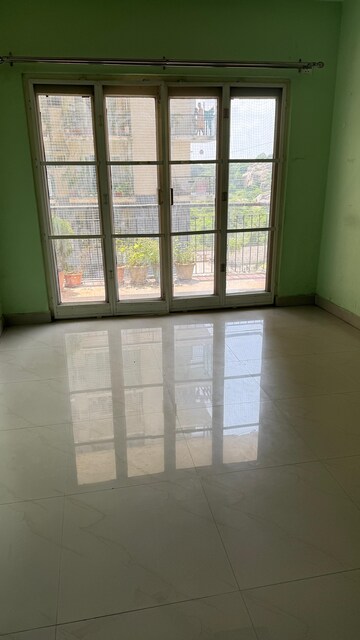 Room in 3 BHK Apartment at Janapriya Nile valley, Madinaguda – for Rent