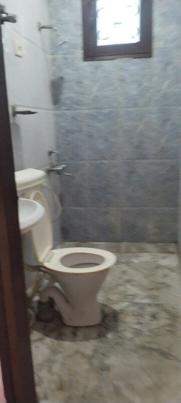 Bathroom in 2 BHK Builder Floor at Mayur Vihar Phase 1 – for Rent