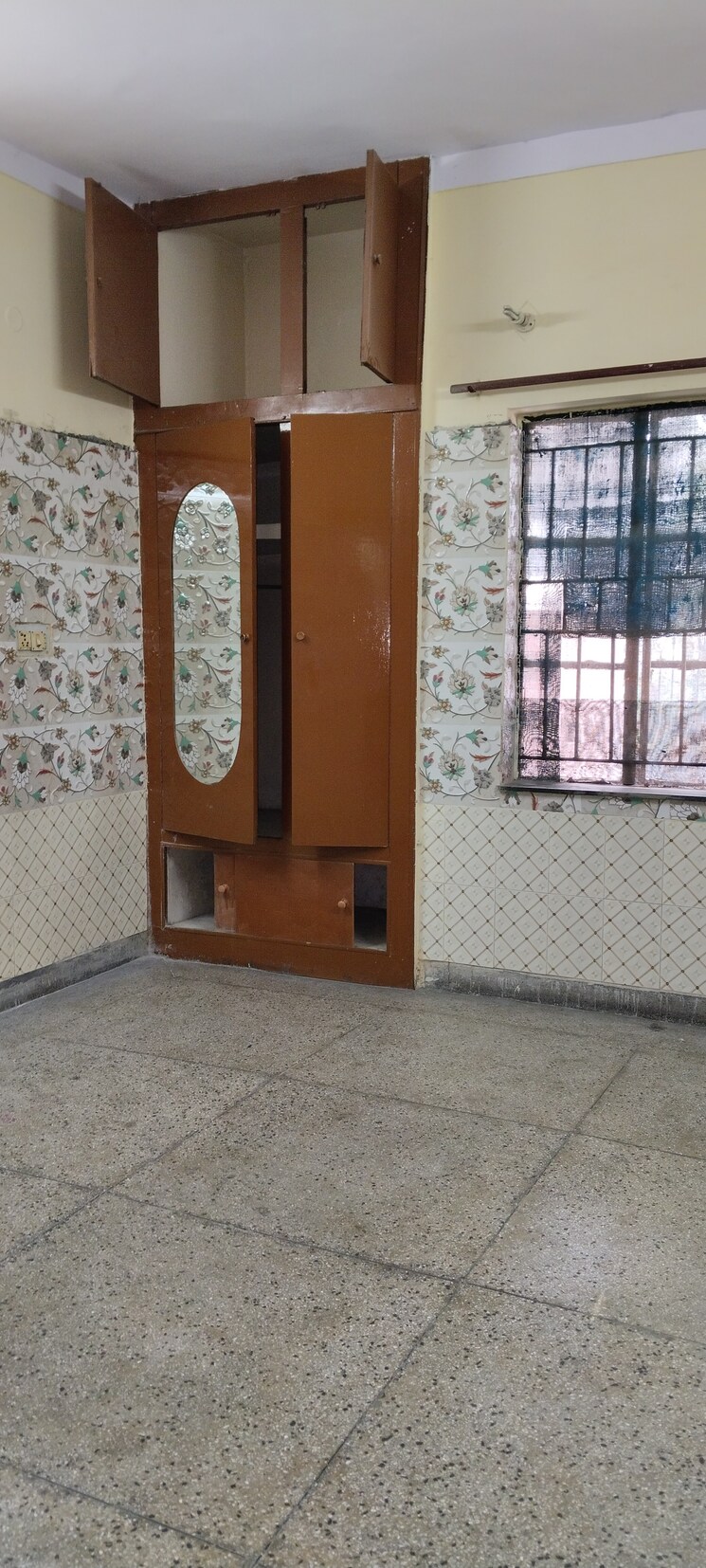 Room, b block shastri nagar 2 Bedroom 1200 Sq.Ft. Builder Floor In B Block Shastri Nagar Ghaziabad 9082101