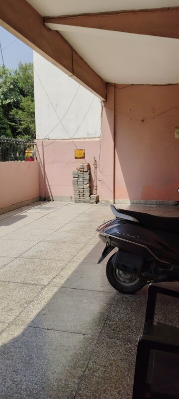 Balcony in 2 BHK Builder Floor at B Block Shastri Nagar – for Rent