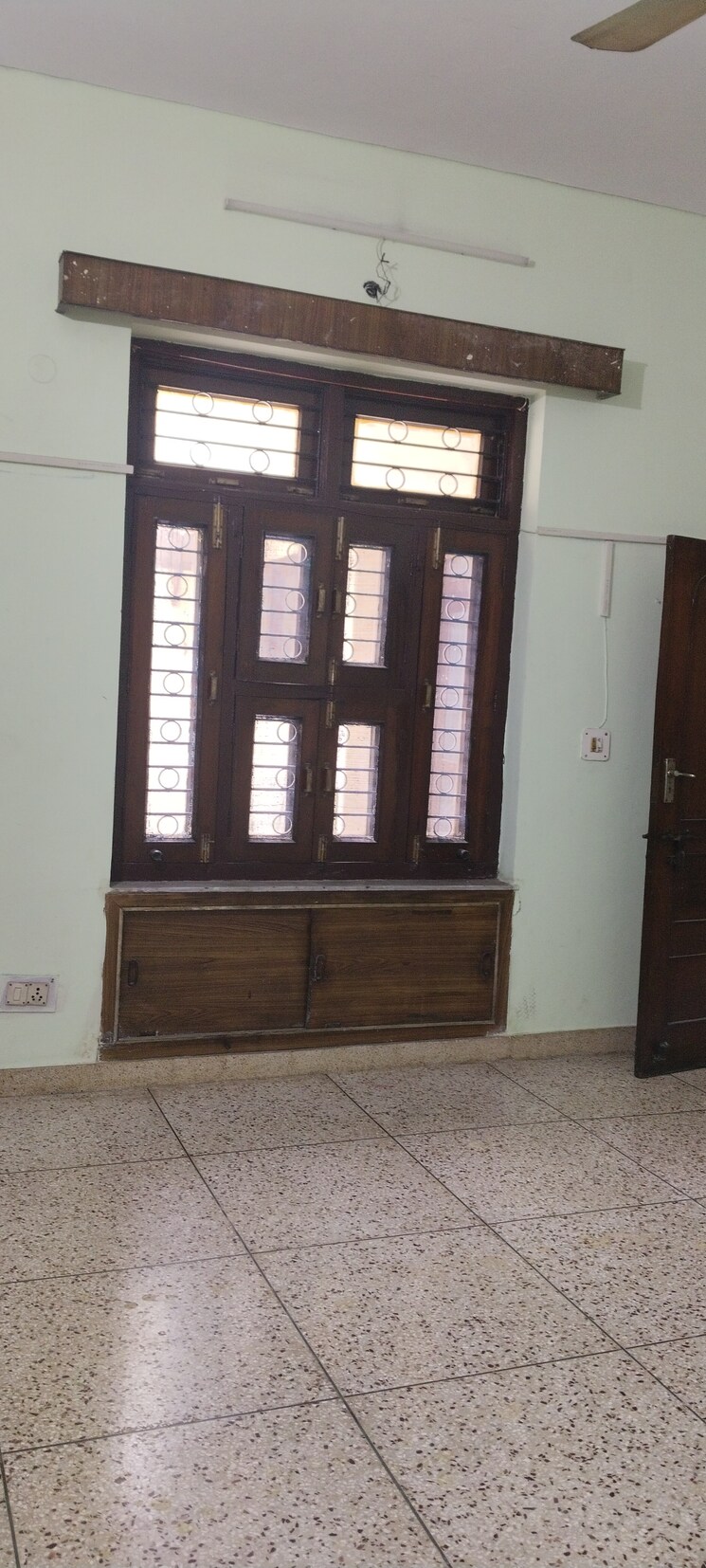 Room, g block shastri nagar 2.5 Bedroom 1500 Sq.Ft. Builder Floor In G Block Shastri Nagar Ghaziabad 9082108