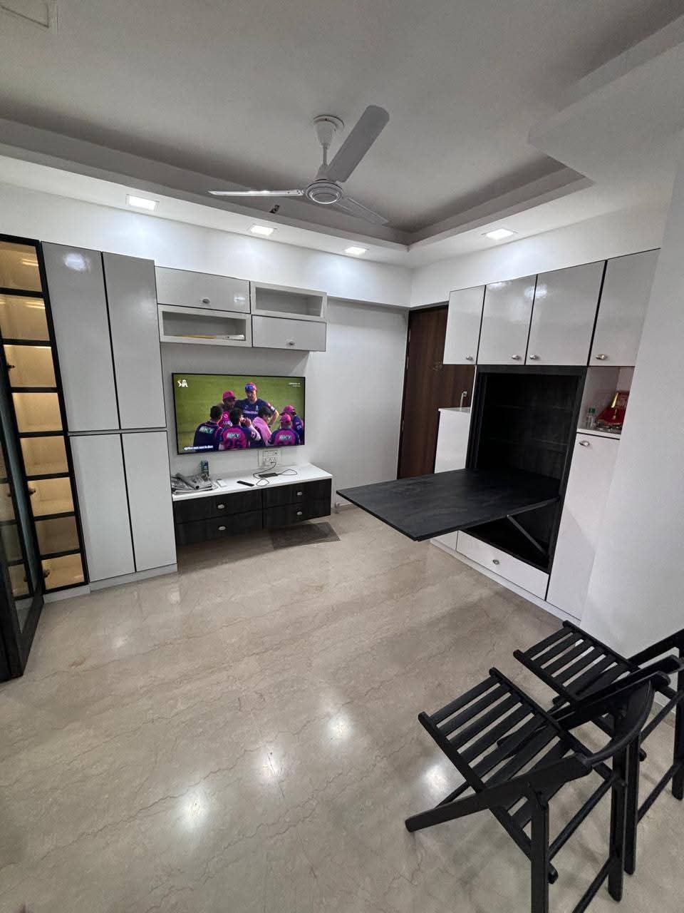 1 BHK Apartment For Rent in Andheri West
