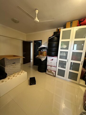 Team Area in 3 BHK Apartment at Pegasus Apartment, Santacruz West – for Sale