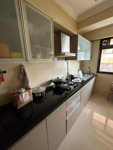 Team Area in 3 BHK Apartment at Pegasus Apartment, Santacruz West – for Sale