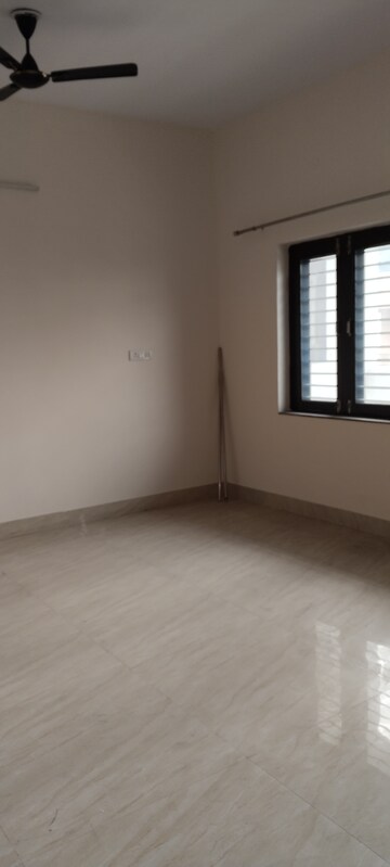 Room in 3.5 BHK Builder Floor at A Block Shastri Nagar – for Rent