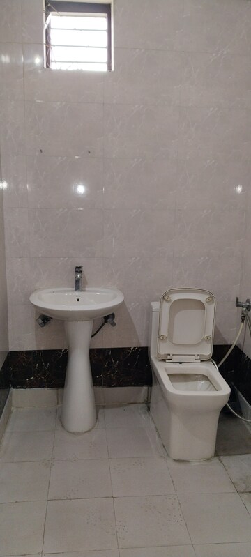 Bathroom in 3.5 BHK Builder Floor at A Block Shastri Nagar – for Rent