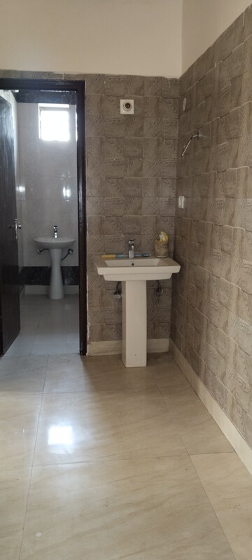 Bathroom in 3.5 BHK Builder Floor at A Block Shastri Nagar – for Rent