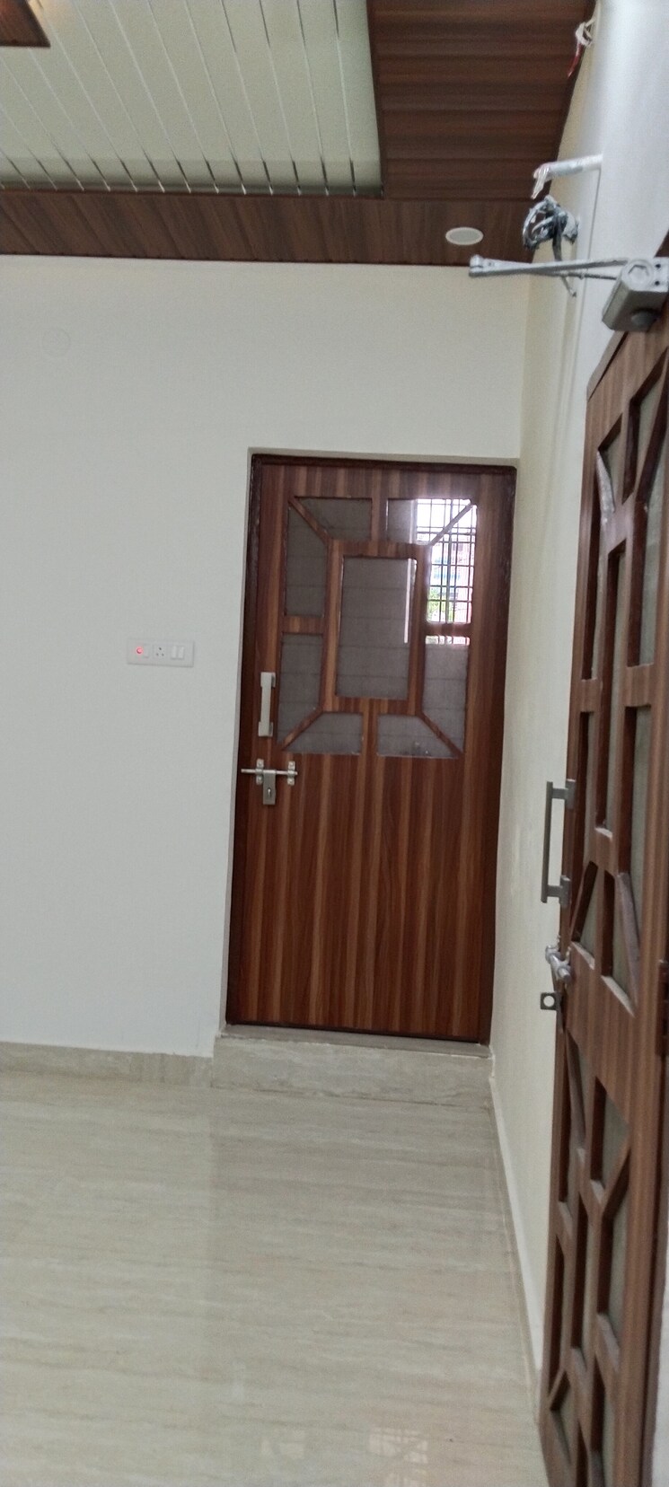 Room, g block shastri nagar 2.5 Bedroom 1200 Sq.Ft. Builder Floor In G Block Shastri Nagar Ghaziabad 9082133