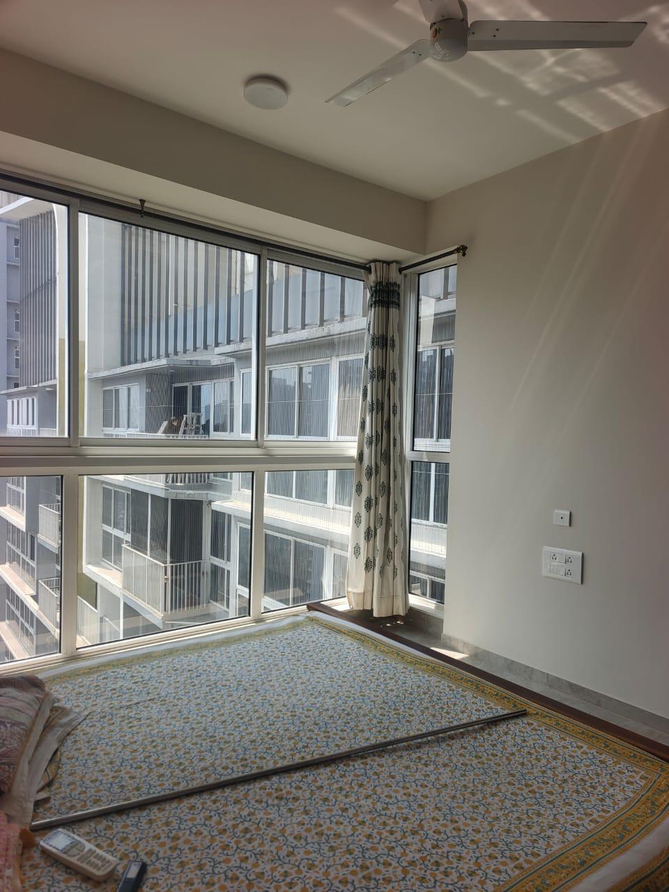 2 BHK Apartment For Rent in Tata Serein