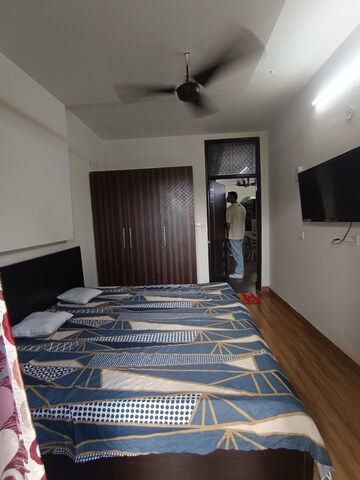 Bedroom in 2 BHK Apartment at Nagin Lake View Apartment, Paschim Vihar – for Rent