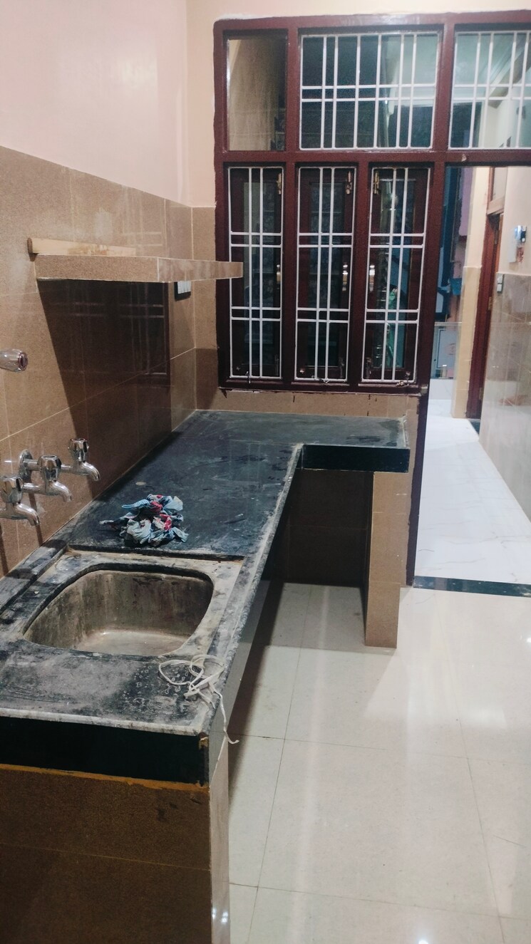 Kitchen, indira nagar 2 Bedroom 800 Sq.Ft. Independent House In Indira Nagar Lucknow 9082243