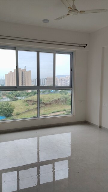 Room in 3 BHK Apartment at Nyati Defence Enclave, Undri – for Rent