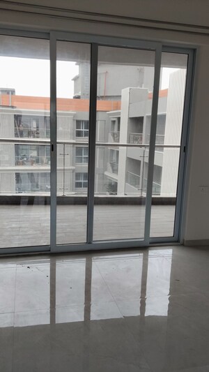 Room in 3 BHK Apartment at Nyati Defence Enclave, Undri – for Rent