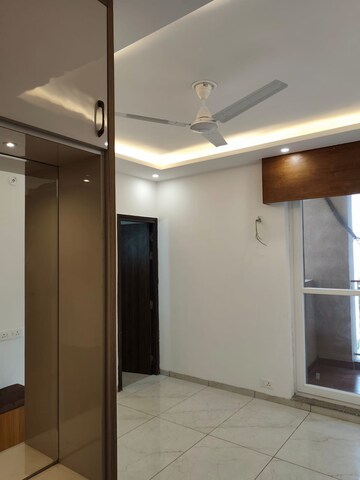 Kitchen in 3 BHK Apartment at Omaxe The Palace, Gomti Nagar – for Rent